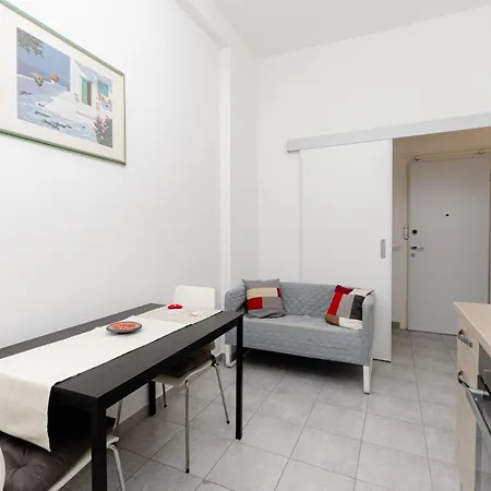 Vivimihome - Crespi House A 3 Minuti Dalla Metro Appartamento *