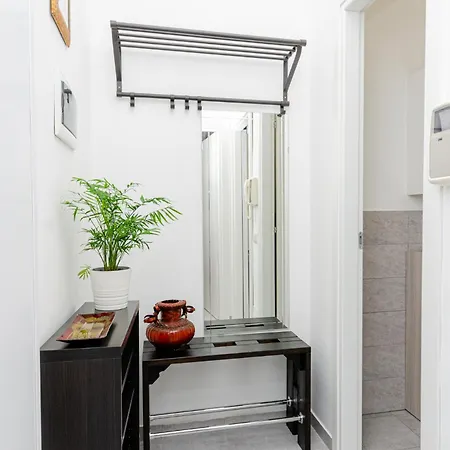 Vivimihome - Crespi House A 3 Minuti Dalla Metro