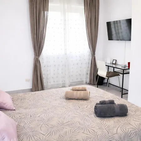 شقة Crespi13 Loft, Metro A 3 Min