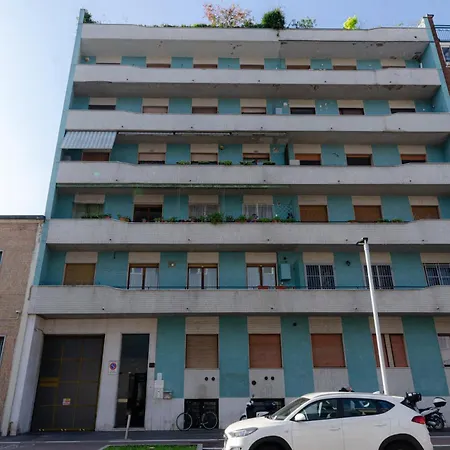 Vivimihome - Crespi House A 3 Minuti Dalla Metro Апартаменты *